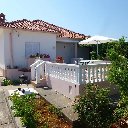 Апартаменты By The Sea - 13764