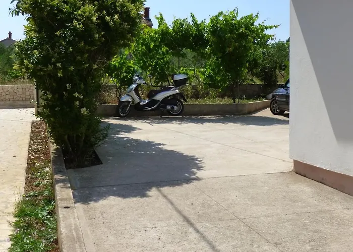 By The Sea - 13764 Ugljan