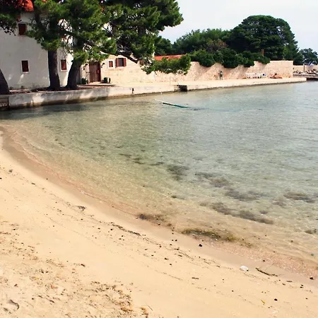 By The Sea - 13764 Apartamento Ugljan